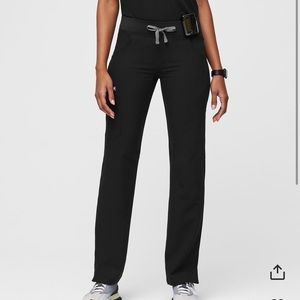 Figs black Kade Cargo scrub pants